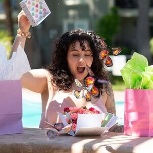 White & Gold Holiday Decor Box – Elegant Christmas/Winter Theme